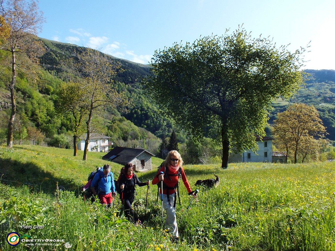06 Partiamo da Brumano sul segnavia CAI -287, DOL 13.JPG